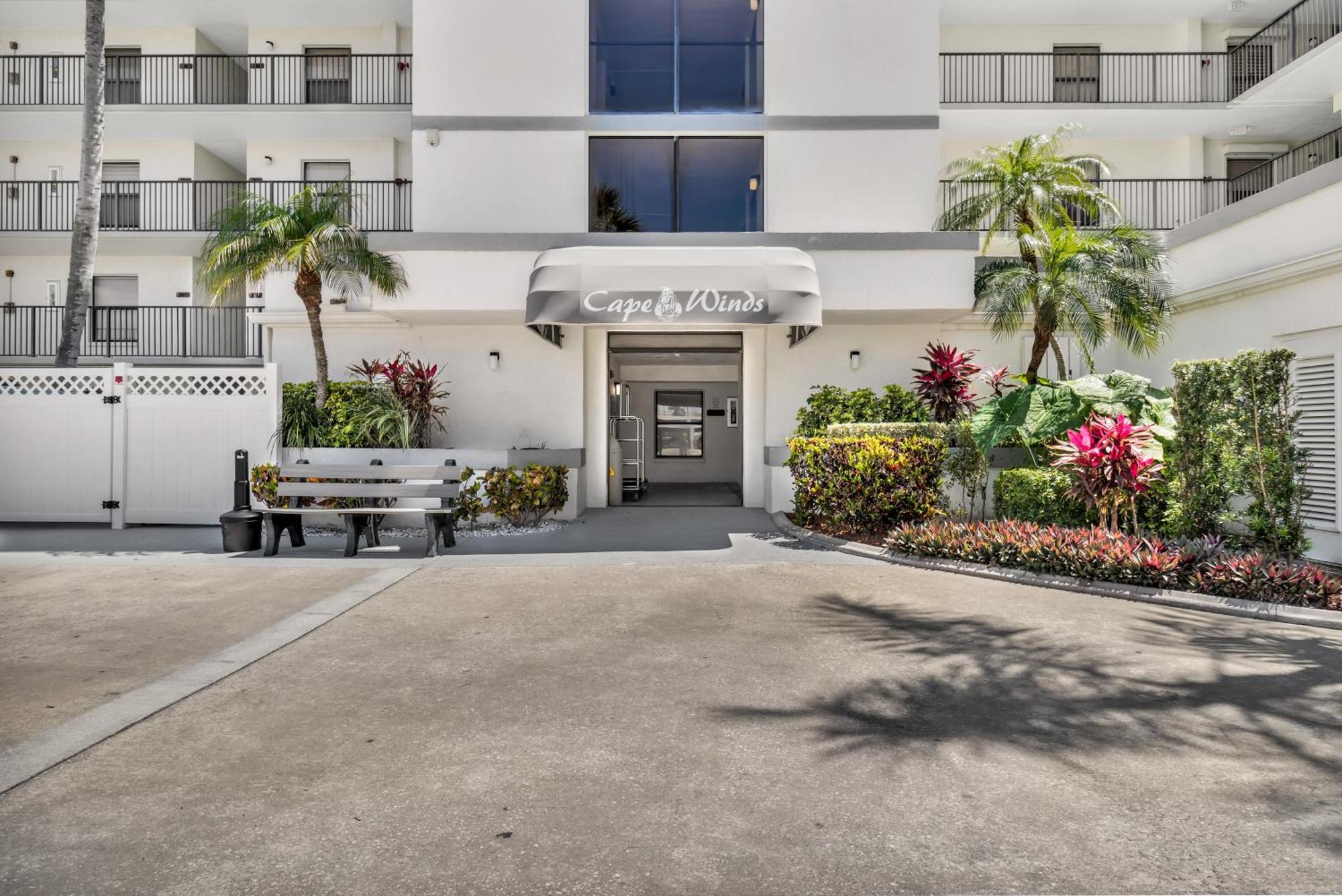 Cape Winds Resort Cape Canaveral Exterior foto